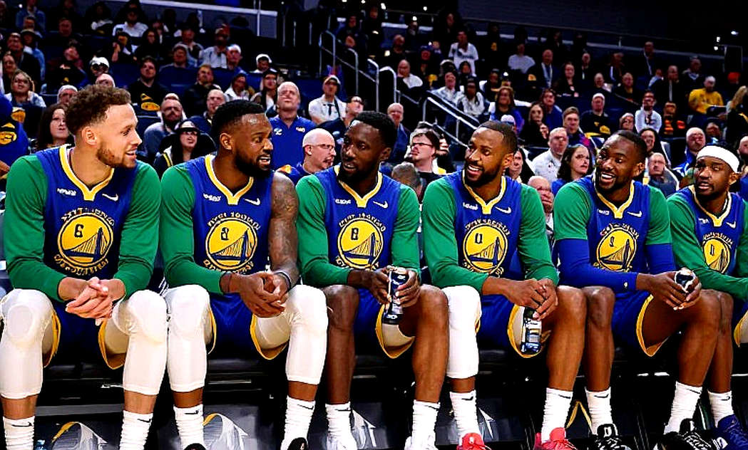 «दोनों पक्ष हारे» — NBA के लूज़-लूज़ ट्रेड्स का असली लेजर कैप शीट में है, यूट्यूब टाइटल में नहीं
